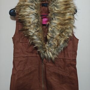 Peach Love California Brown Vest with Faux Fur Collar